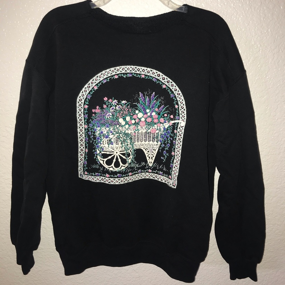 raw hem crew neck